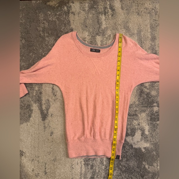 Women's Pink The North Face Cashmere Sweater - Picture 7 of 7